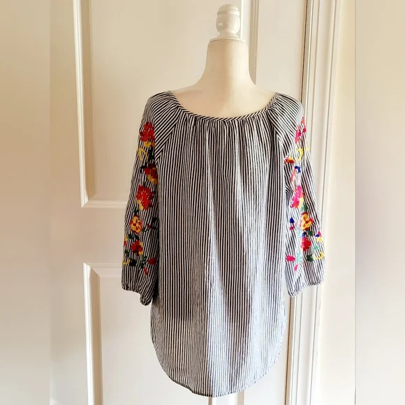 🌺Westport Navy Blue & White Striped Top - Picture 7 of 9